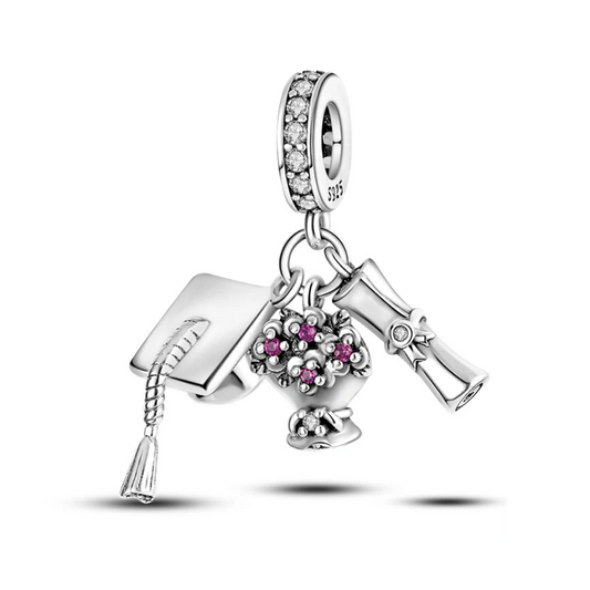 Charm de Graduación