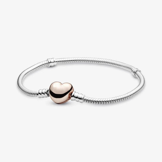 Brazalete con Broche de Corazón en Oro Rosa
