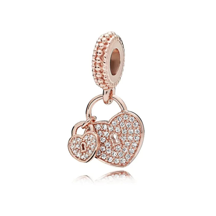Charm de Corazones con Candado en Oro Rosa