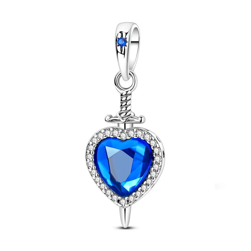 Charm de Corazón con Espada y Brillantes Azules