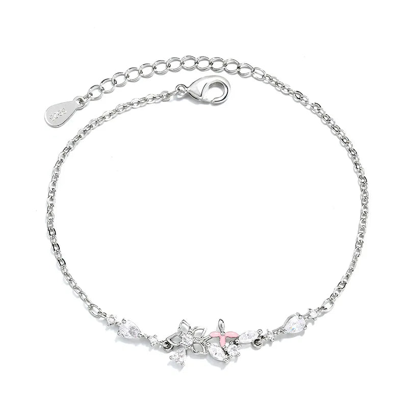 Pulsera con Flor y Detalles Brillantes en Plata