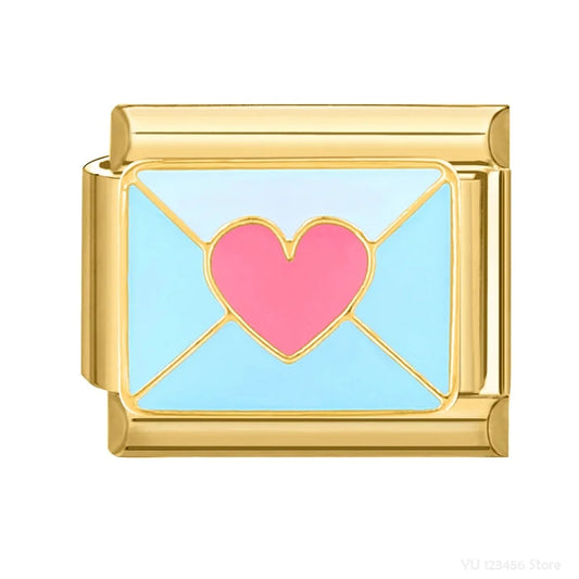 Charm Italiano de Pulsera con Sobre y Corazón en Oro