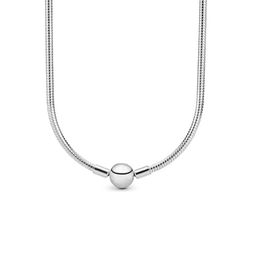 Collar con Esfera Elegante en Oro Blanco